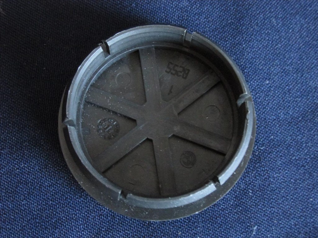  Abarth  gyári új  50 mm felni közép kupak 51811808 2. kép