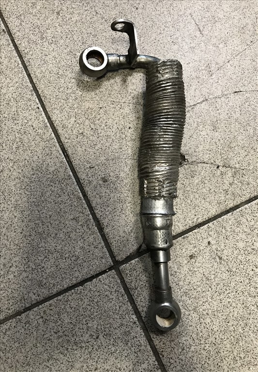 Skoda Octavia I 1,8T - turbó vízcső 06a121497 1. kép