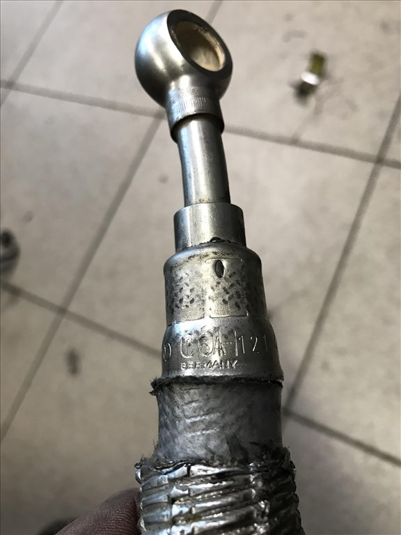 Skoda Octavia I 1,8T - turbó vízcső 06a121497 2. kép