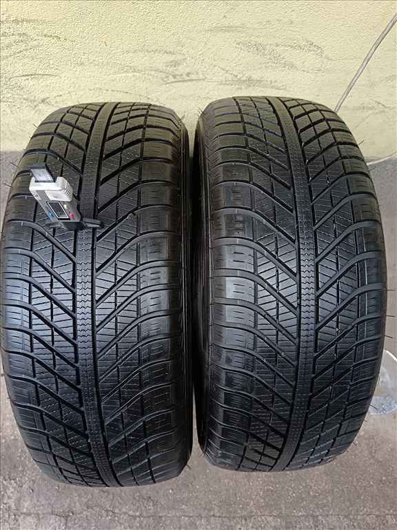  215/6016" újszerű Goodyear négyévszakos gumi gumi 2. kép