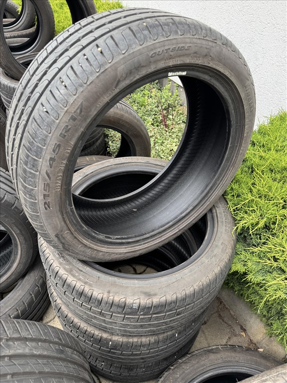  215/4517" használt Pirelli nyári gumi gumi 2. kép