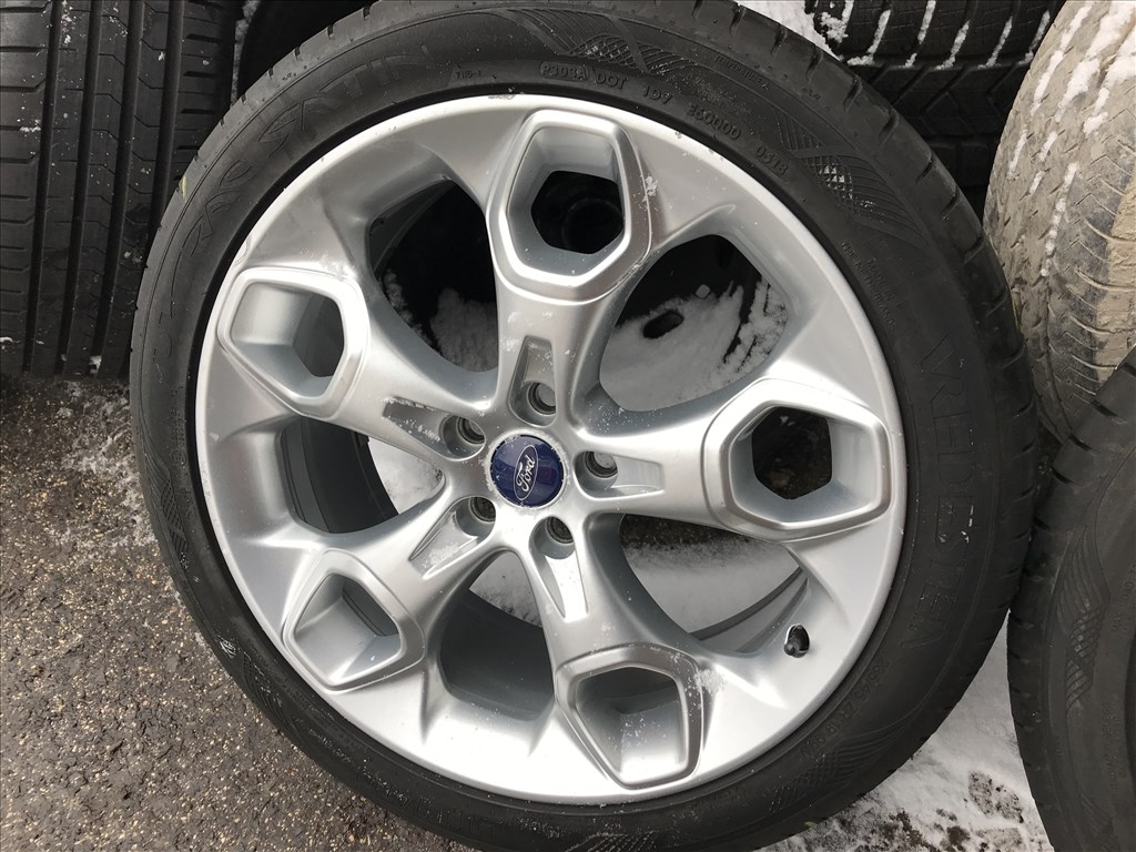 Ford Kuga Sport gyári 8X19-es 5X108-as ET52,5 könnyűfém felni garnítúra eladó 3. kép