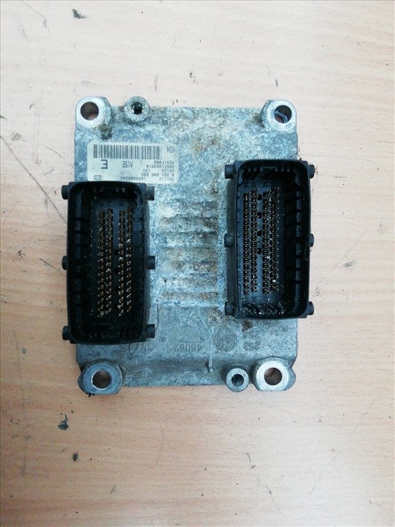 Fiat Stilo 2,4 20v benzin Motorvezérlő 0261206655 , 55182381 1. kép