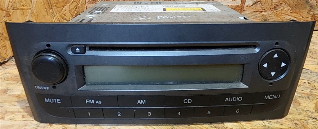 171947 Fiat Grande Punto 2005-2009 Grundig Cd-s rádió. Kód nincs hozzá!!!!! 735416229 1. kép