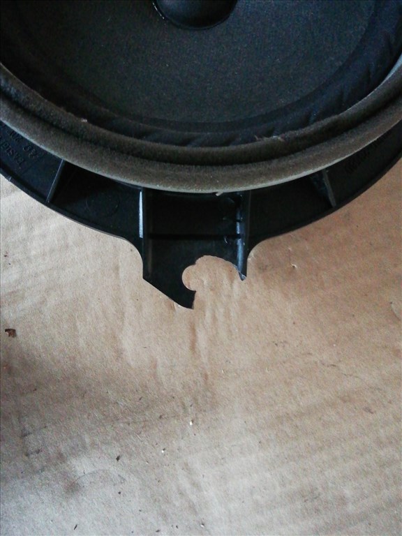 Toyota Rav 4 2006-2013 bal hátsó hangszóró 861602B580 4. kép