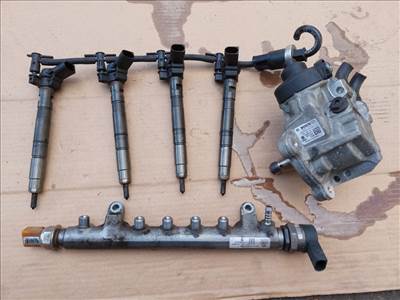 Seat Exeo-Audi A4 2.0 Crtdi befecskendezők+nagynyomású pumpa+közös nyomócső 03L130277_EX