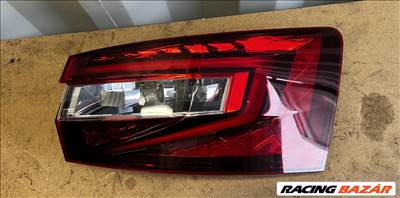 Skoda Superb III kombi jobb hátsó külső lámpa 3v9945208