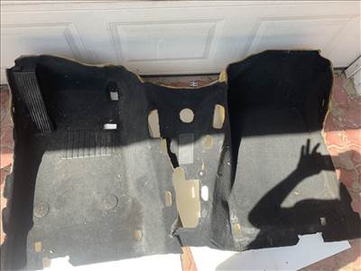 BMW 1-es sorozat E81, E82, E87, E88 padlókárpit 