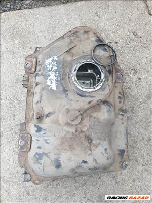 Daihatsu Cuore üzemanyag tank
