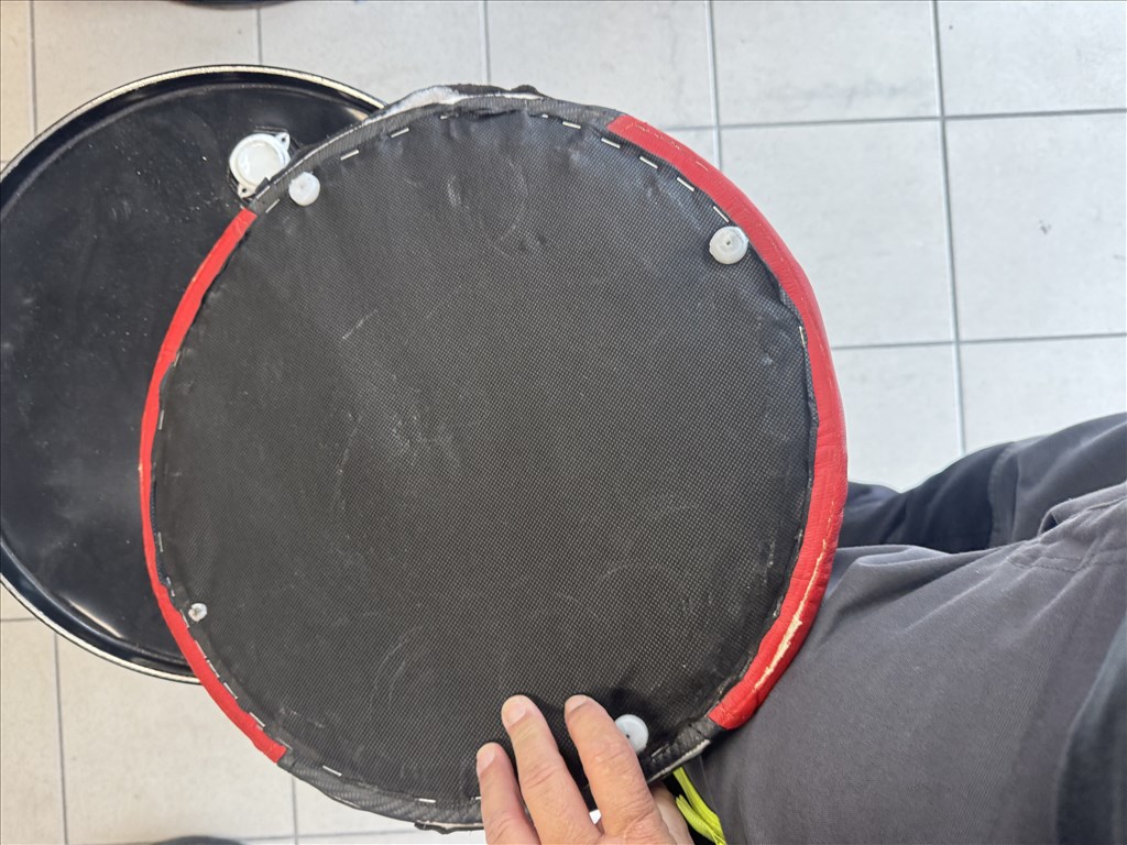 Benzines Hordó eladó 60  literesek 4. kép