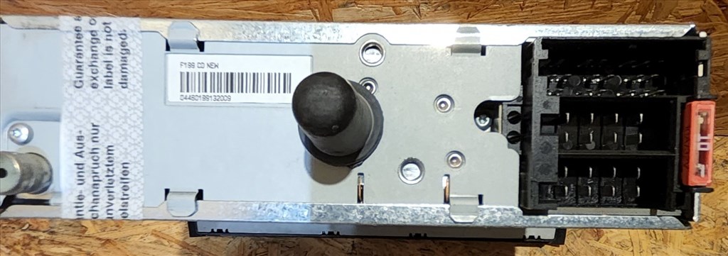 171946 Fiat Grande Punto  2005-2009 Grundig Cd-s rádió. Kód nincs hozzá!!!!!! 735410727 4. kép