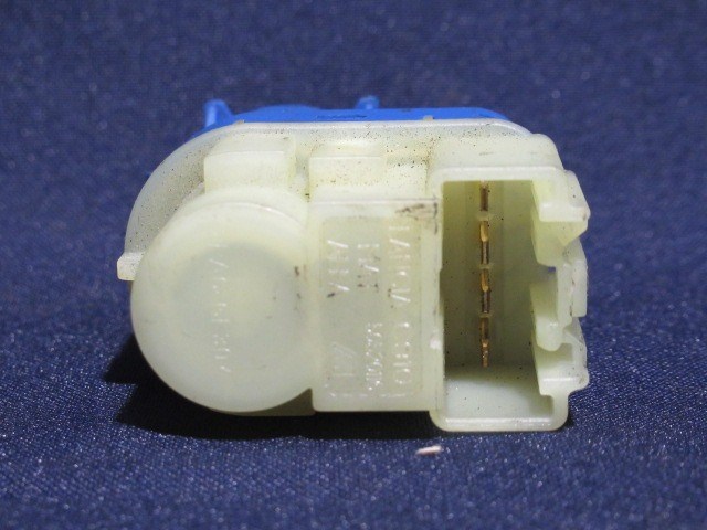 Alfa Romeo Giulietta 50520116 számú féklámpa kapcsoló 5. kép