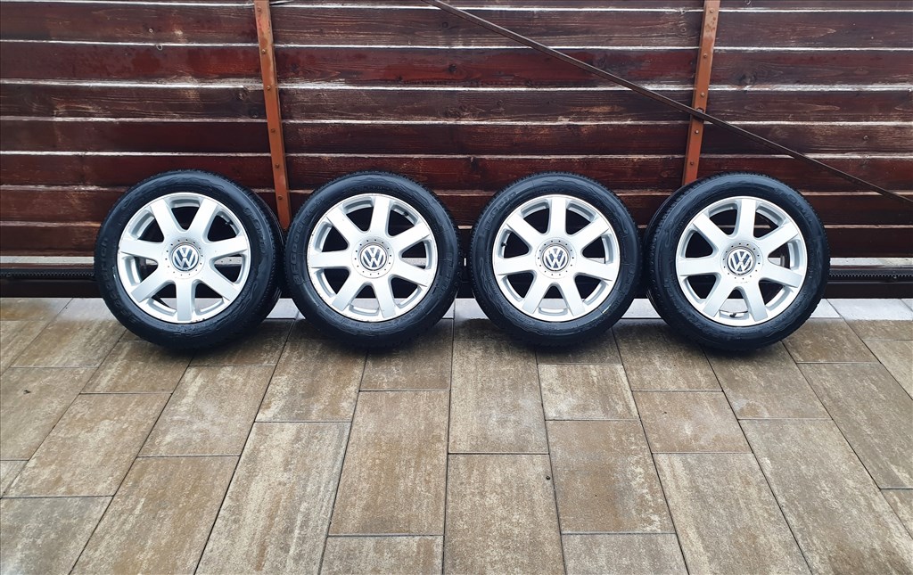 Golf 4 gyári VR6 5x100 alufelni eladó 16"-os nyári gumikkal 1. kép
