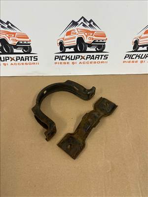 Hátsó kardántengely csapágytartó Nissan Navara D22