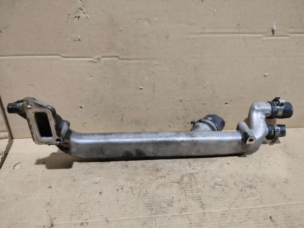 Alfa Romeo 159 1,9 16v Diesel vízcső 55198872 2. kép