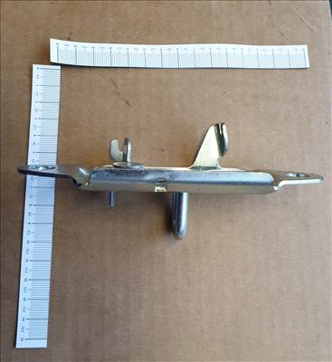 Alfa Romeo 159, Fiat Punto II.-III.  gyári új csomagtérajtó zár ellen darab 51797653