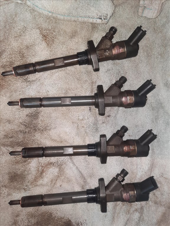 Citroën C5 I 2.2 HDi porlasztó  1. kép