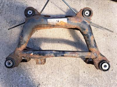 BMW E46 316i 318i 320i 323i 325i 328i 330i hátsó benzines bölcső diffi keret