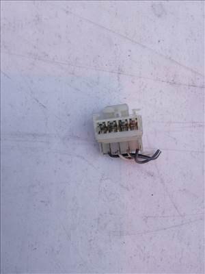 198566 Fiat Stilo 2001-2007 hátsó lámpa elektromos csatlakozó 46758986
