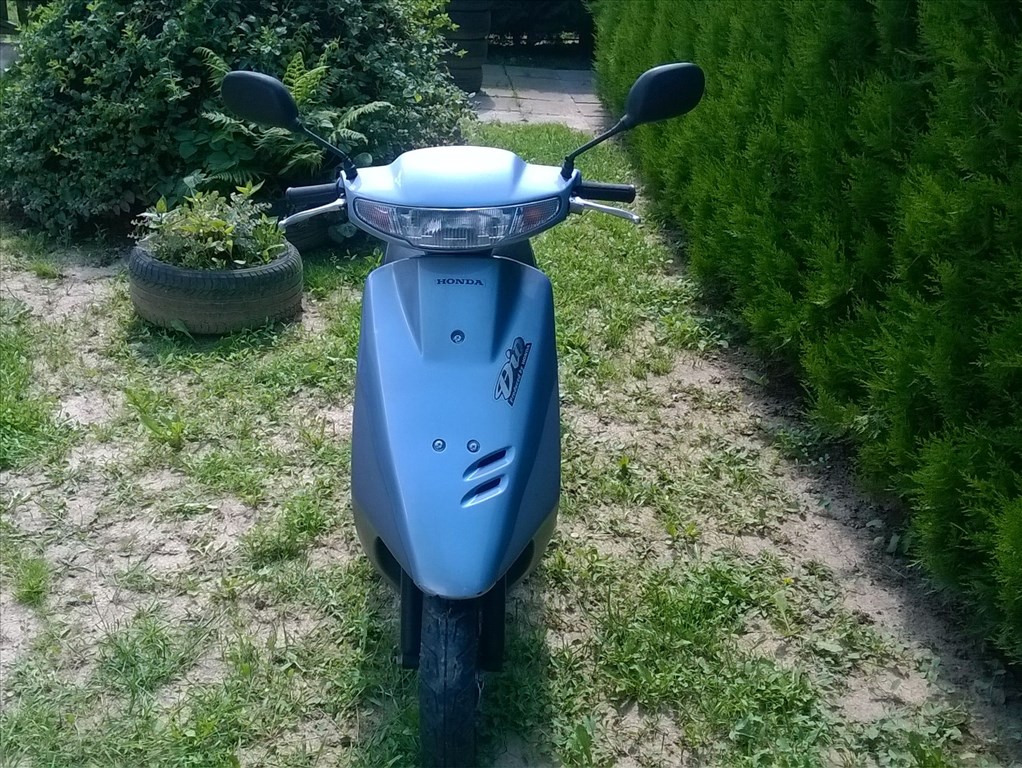 Eladó újszerű AF27-es Honda Dio 50cm3-es kétütemű robogó 2. kép