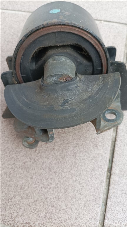 Nissan Almera motortartó bak N16 Almera 2002-es (2nd gen) 4. kép