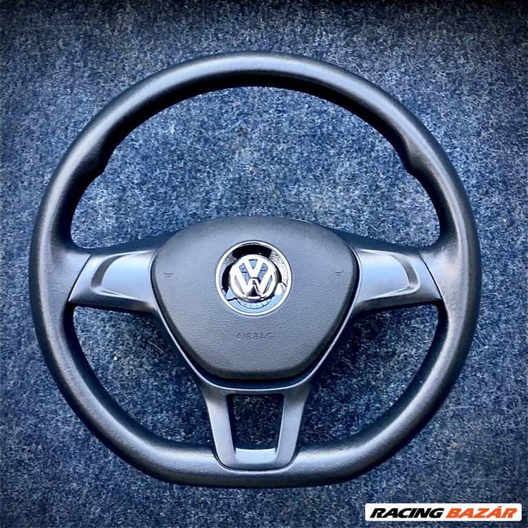 Eladó Vw, volkswagen mk7-es hibátlan műanyag és bőr  kormány. 2013-22. Akár cserélve. Bp/posta 3. kép