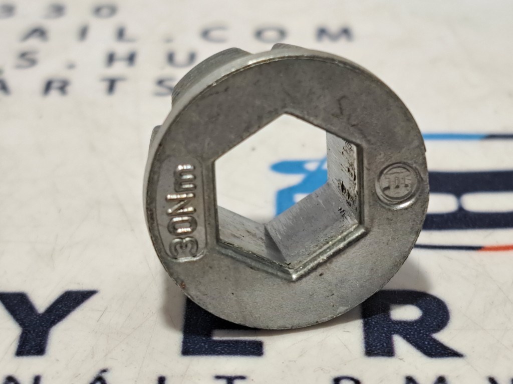 BMW E46 E65 E66 E67 E83 X3 új gyári ablaktörlõ kar illesztõkúp kúp  2. kép