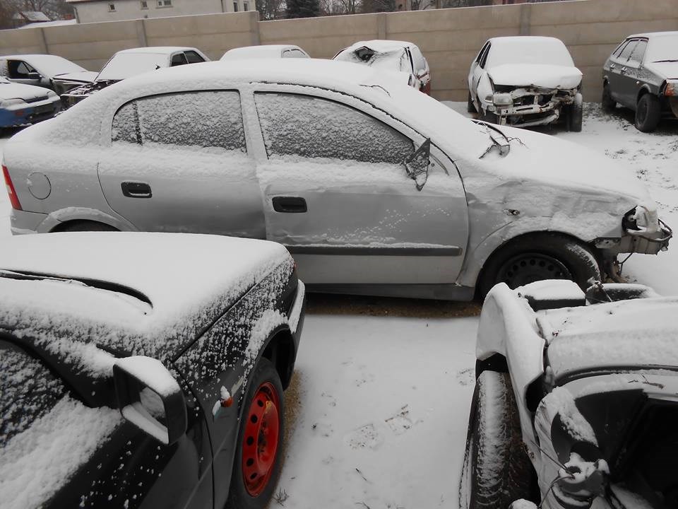 Opel ASTRA G Ferdehátú (F48_F08) 1.4 16V hátsó ablaktörlő motor 2. kép