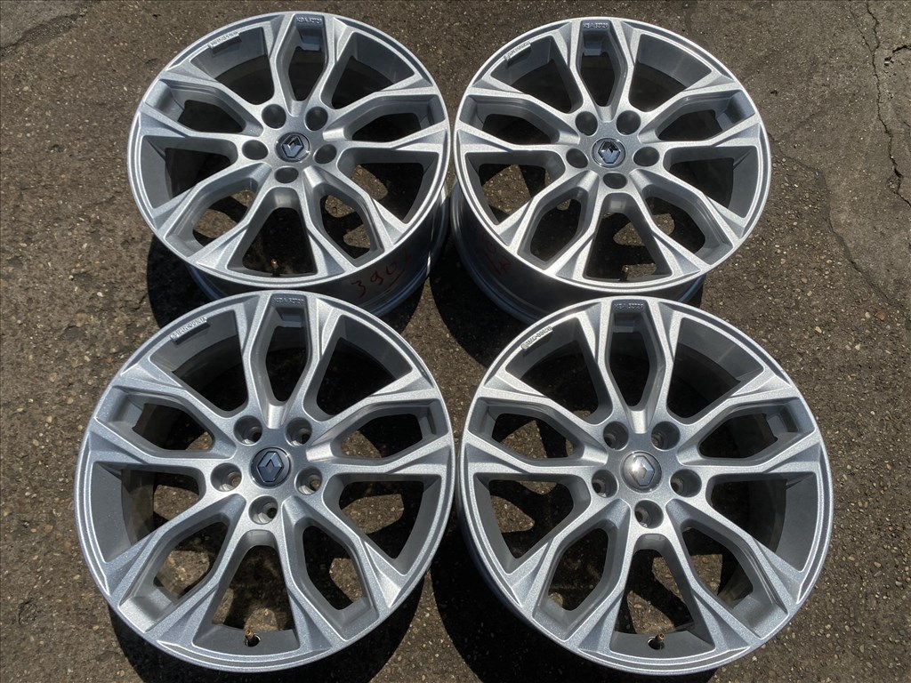 4db Borbet 18" Renault alufelni. (3907) 1. kép