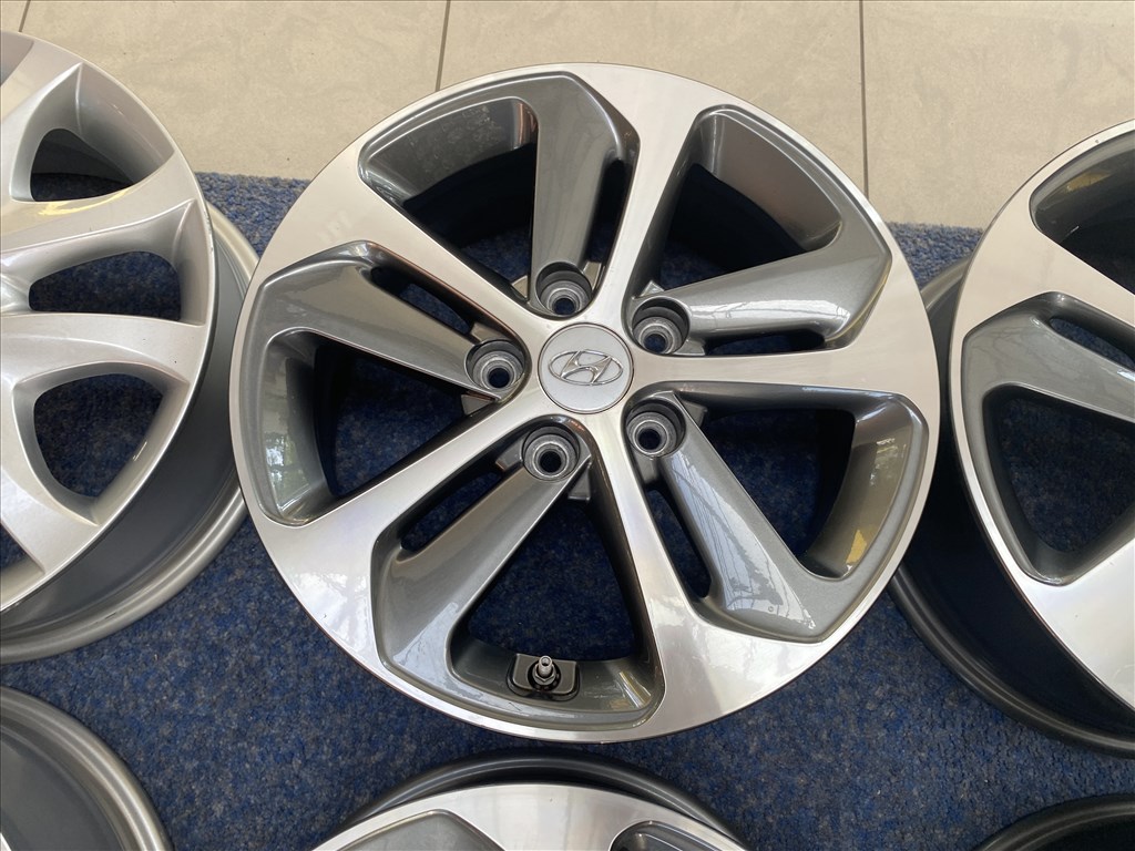 (3658)  Hyundai 16 gyári alufelni felni, 5x114,3, i30 7. kép