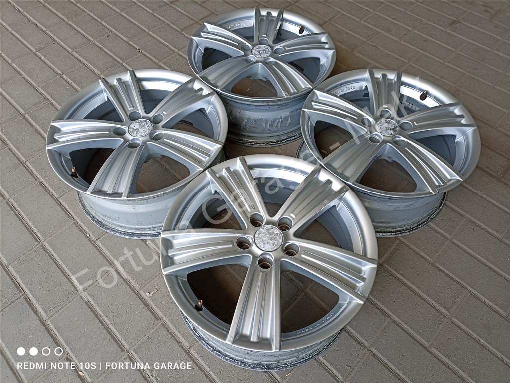 5x112 17" Fondmetal W081 használt alufelni garnitúra 2. kép