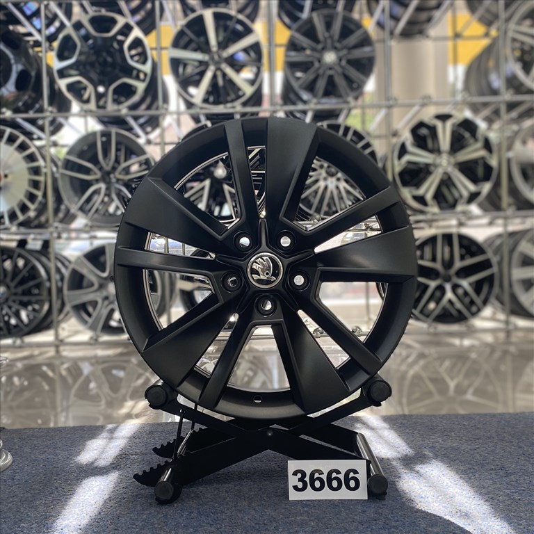 (3666) Skoda gyári 17 alufelni felni, 5x112, Kodiaq Octavia 1. kép