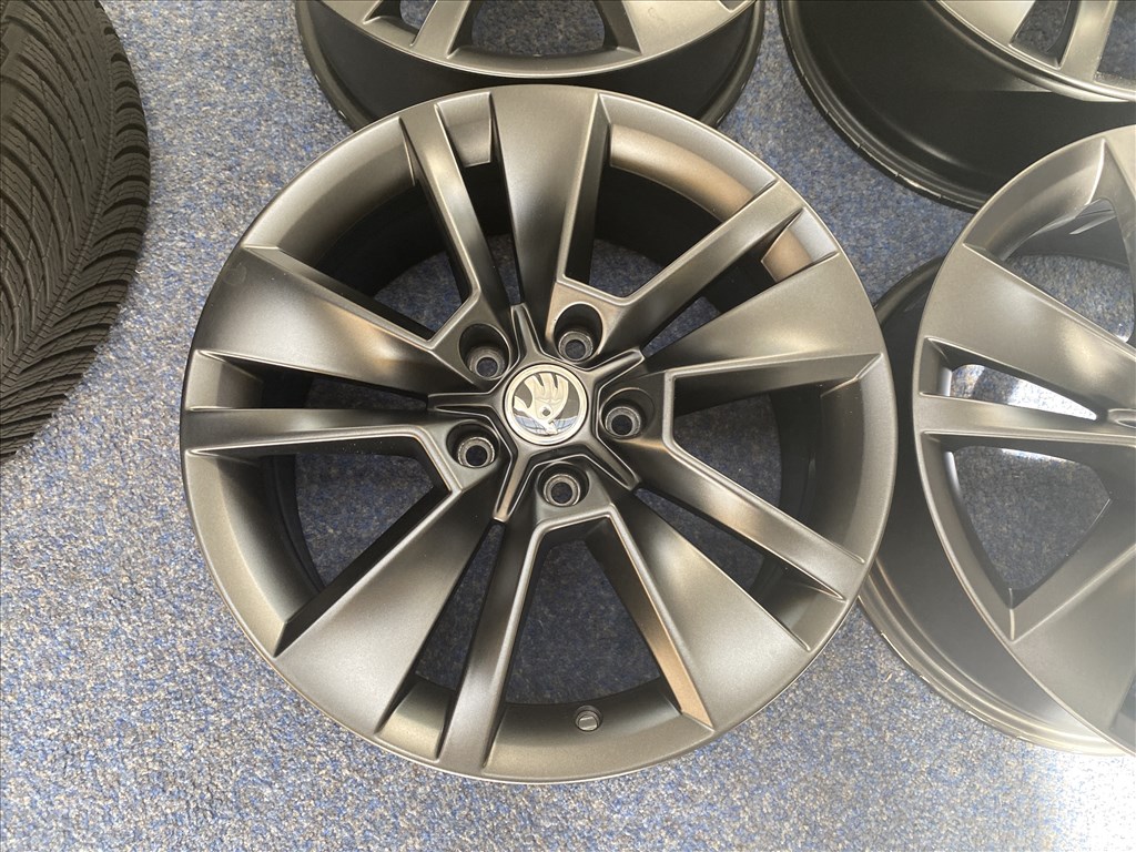 (3666) Skoda gyári 17 alufelni felni, 5x112, Kodiaq Octavia 5. kép