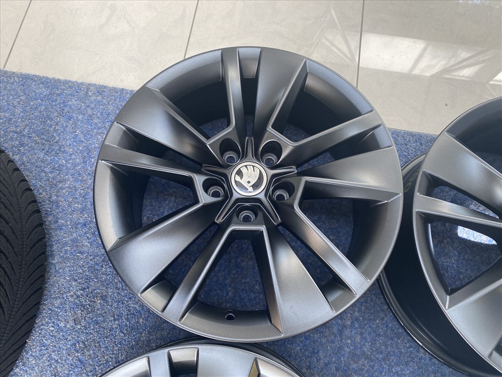 (3666) Skoda gyári 17 alufelni felni, 5x112, Kodiaq Octavia 7. kép