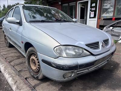 Renault Mégane I 1.4i bontott alkatrészei