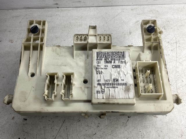 FORD FOCUS II Biztosítéktábla Doboz 2. kép