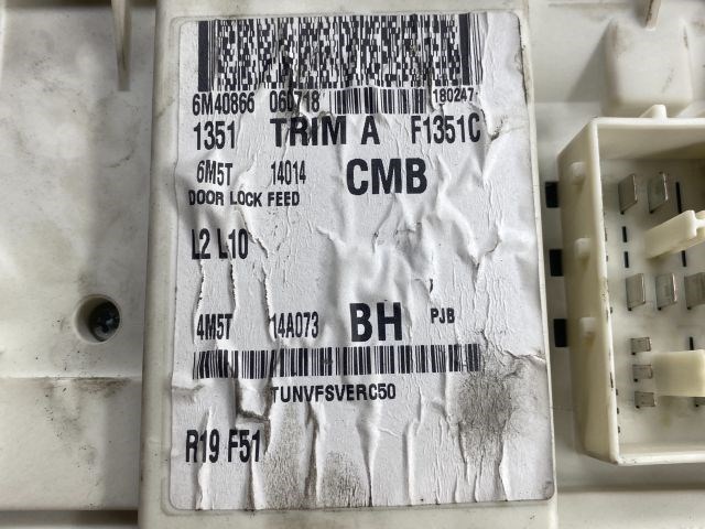 FORD FOCUS II Biztosítéktábla Doboz 3. kép