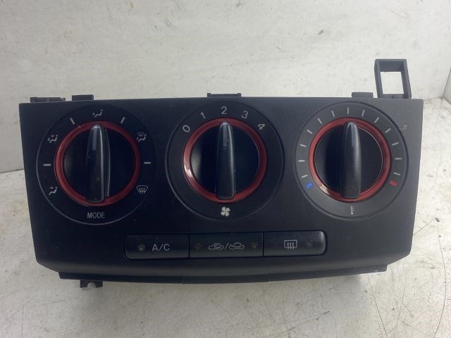 MAZDA 3 Fűtéskapcsoló (manuális klímás) 1. kép