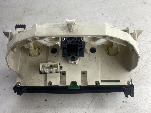 MAZDA 3 Fűtéskapcsoló (manuális klímás) 3. kép