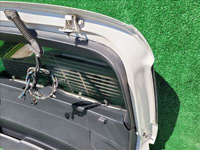 SEAT ATECA Csomagtérajtó (Részeivel)