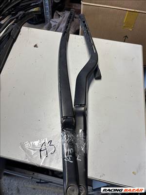 Audi A3 (8P) ablaktörlő karok