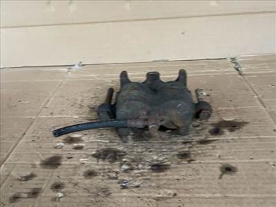 Mazda MPV (LW) MAZDA MPV Jobb első Féknyereg Munkahengerrel