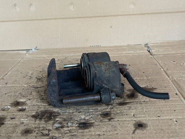 Mazda MPV (LW) MAZDA MPV Jobb első Féknyereg Munkahengerrel 3. kép