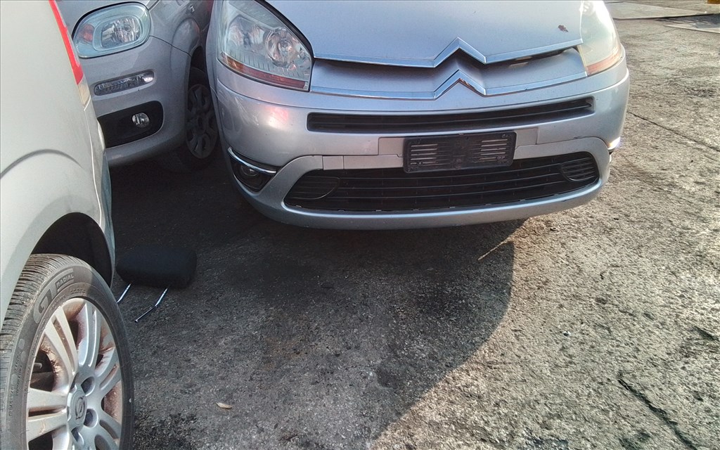 Citroën C4 Picasso I bontott alkatrészei 1. kép