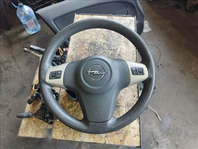 Opel Corsa D multikormány légzsákkal