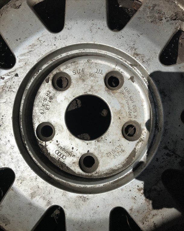 Audi A6 (C5 - 4B) felni szett 2. kép