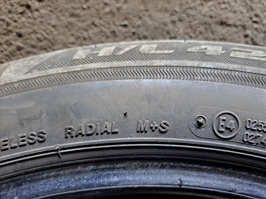 2db 235/55 R18 Bridgeston Ecopia H/L 422 Plus Négyévszakos gumi eladó!!!  ára 15000Ft/db 6. kép