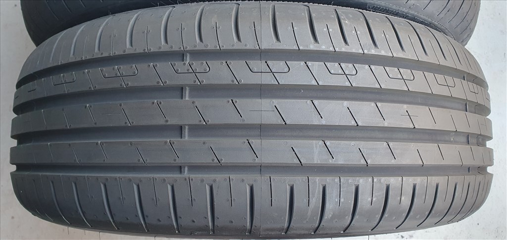 Új/demó GoodYear EfficientGrip 205/55 R17 nyári gumi 4db 2024.  /G336. 8. kép