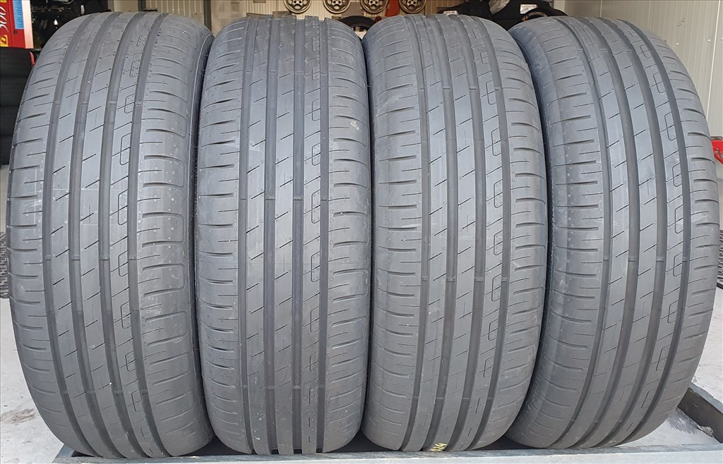 Új/demó GoodYear EfficientGrip 205/55 R17 nyári gumi 4db 2024.  /G336. 9. kép