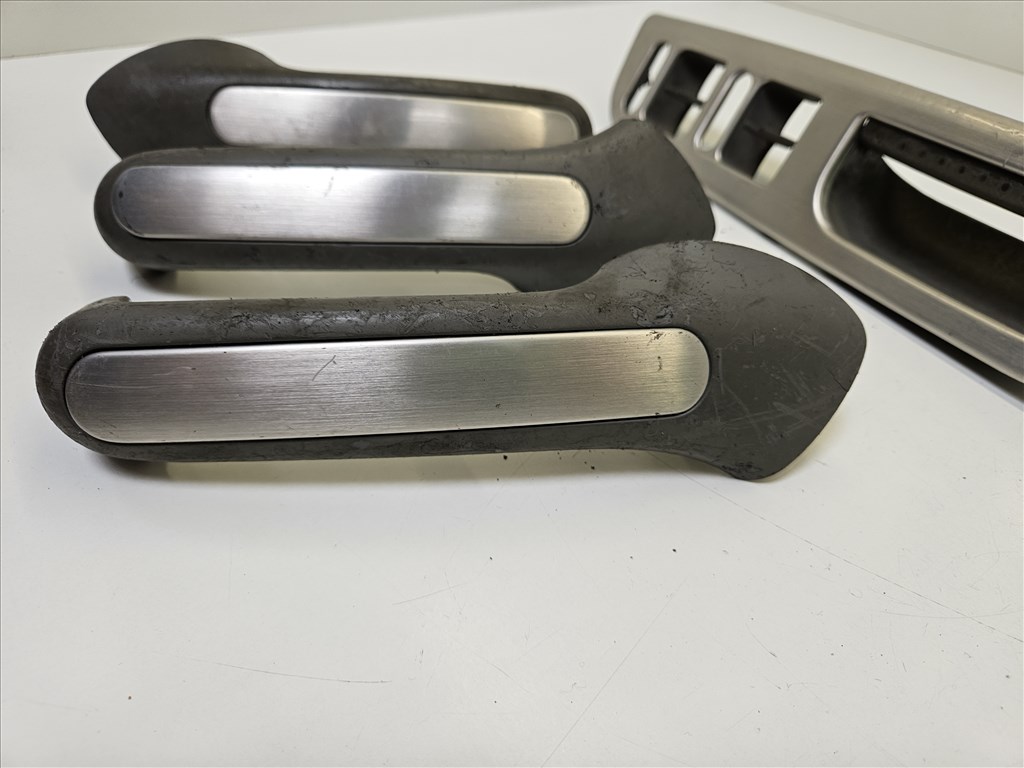 Volkswagen Golf IV, Volkswagen Bora jubi, R32 ajtóbehúzó szett (22187, 22188) 4. kép